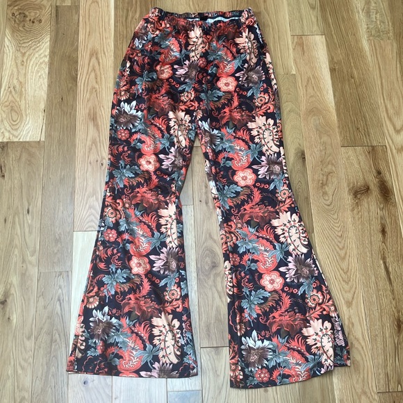 SHEIN Pants - SHEIN Multicolor Floral flared stretch Pants size large